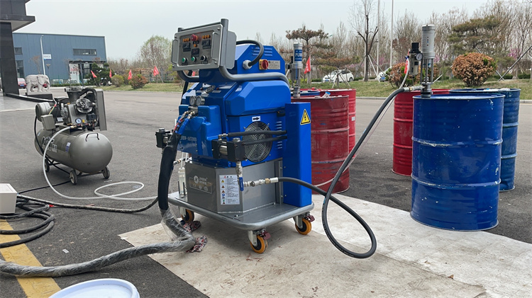 聚氨酯發(fā)泡灌注機 聚氨酯發(fā)泡灌注機