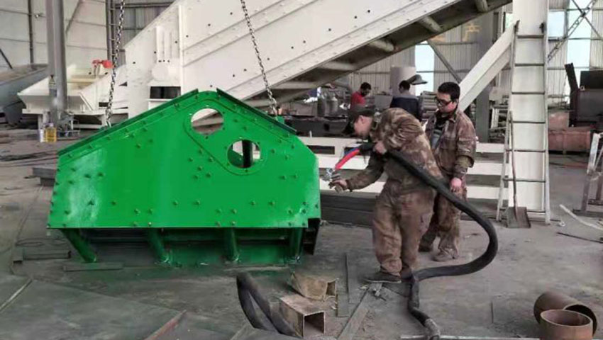 聚脲耐磨涂料,礦山設(shè)備,聚脲噴涂機(jī)